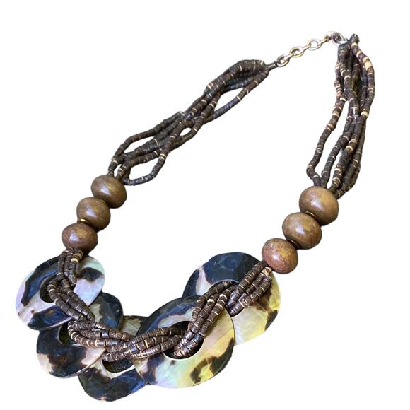 Shell and Beaded Necklace 22-24" - Picture 1 of 4